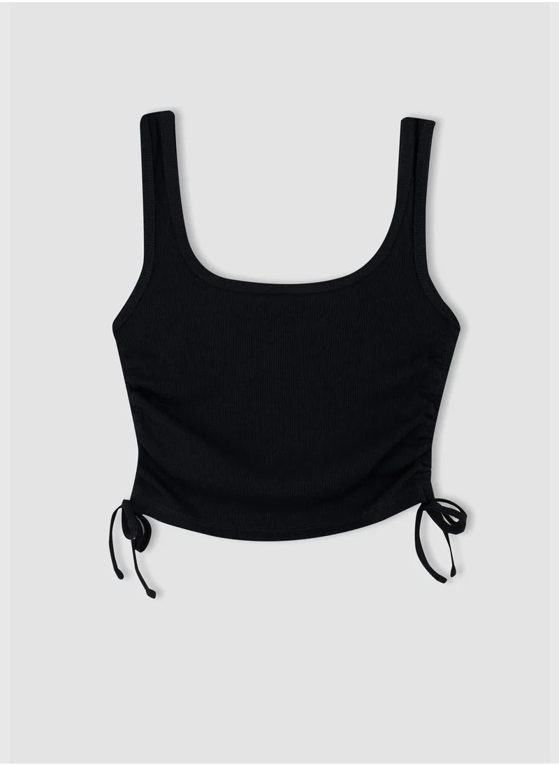 ديفاكتو Woman Slim Fit Crew Neck Vest