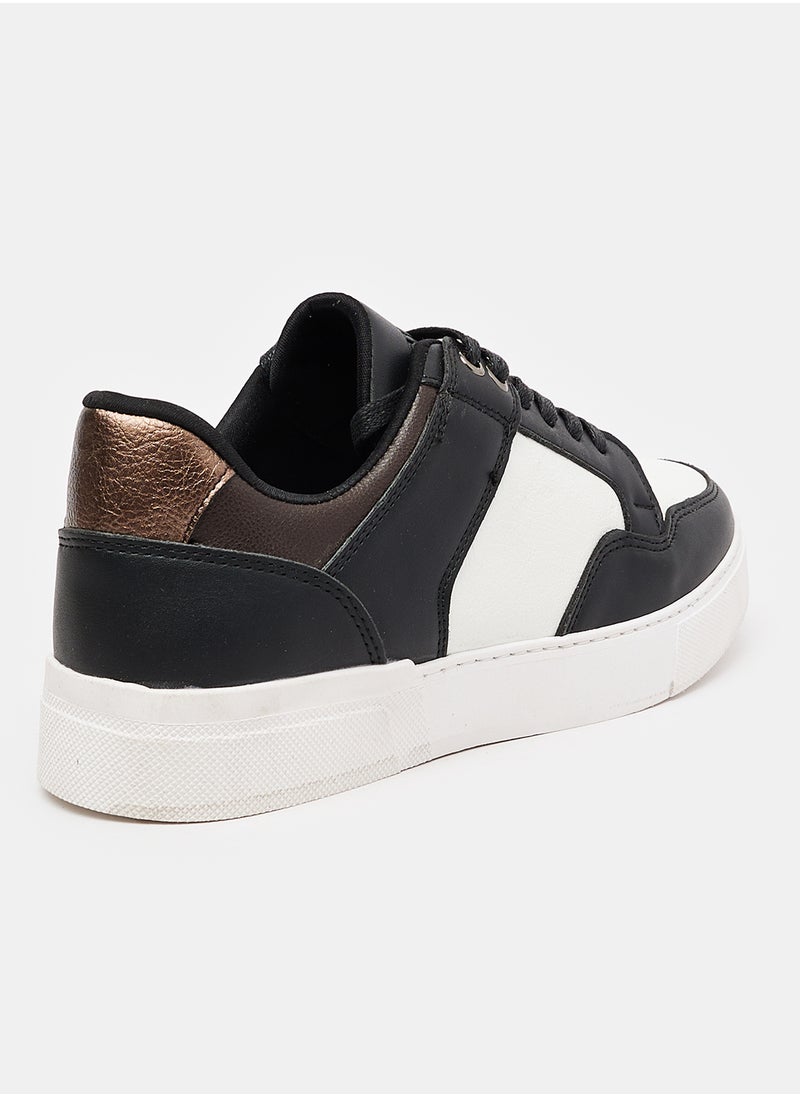 ZELDA - Low Top Sneaker - Image 1