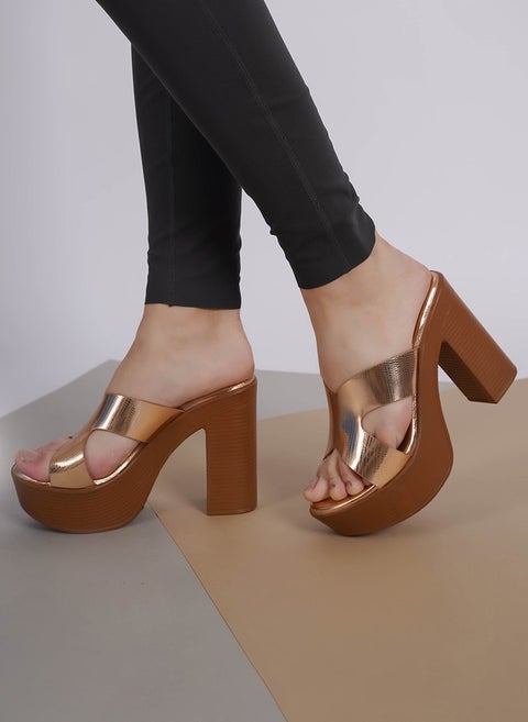 صنادل كعب كتلة بلون الخوخ للنساء