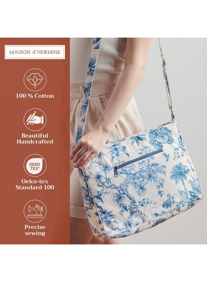 ميزون دي هيرمين حقيبة كروس بودي من ميزون دي هيرمين، مصنوعة من القطن، وحزام كتف قابل للتعديل، وحقيبة يد كبيرة الحجم مزودة بسحّاب وجيوب منزلقة، مناسبة للعمل والسفر والتسوق (بونوبو - أزرق) - Image 1