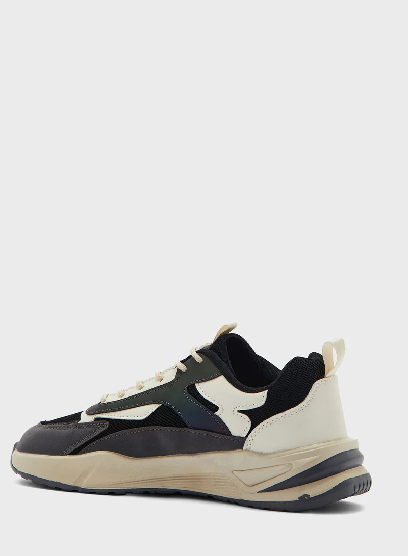 Seventy Five Casual Sneakers