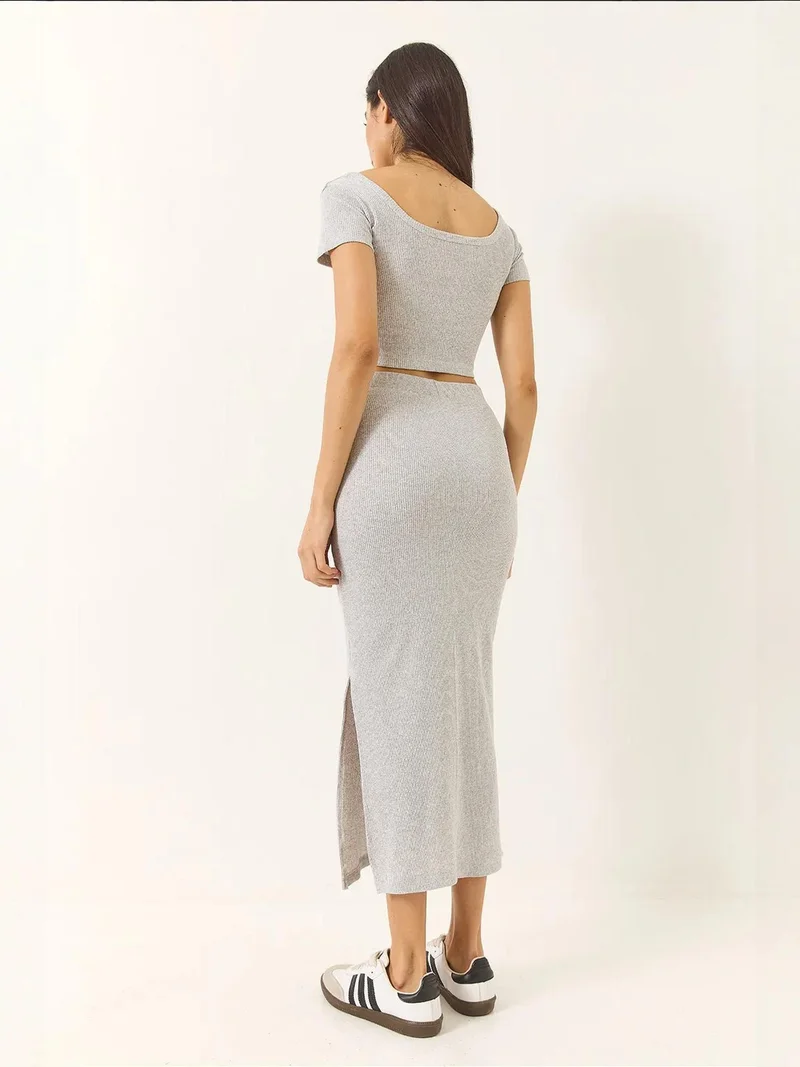 بيانكو لوتشي طقم نسائي قطعتين مضلع بياقة مربعة