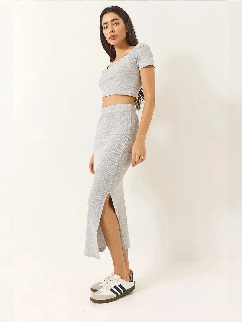 بيانكو لوتشي طقم نسائي قطعتين مضلع بياقة مربعة