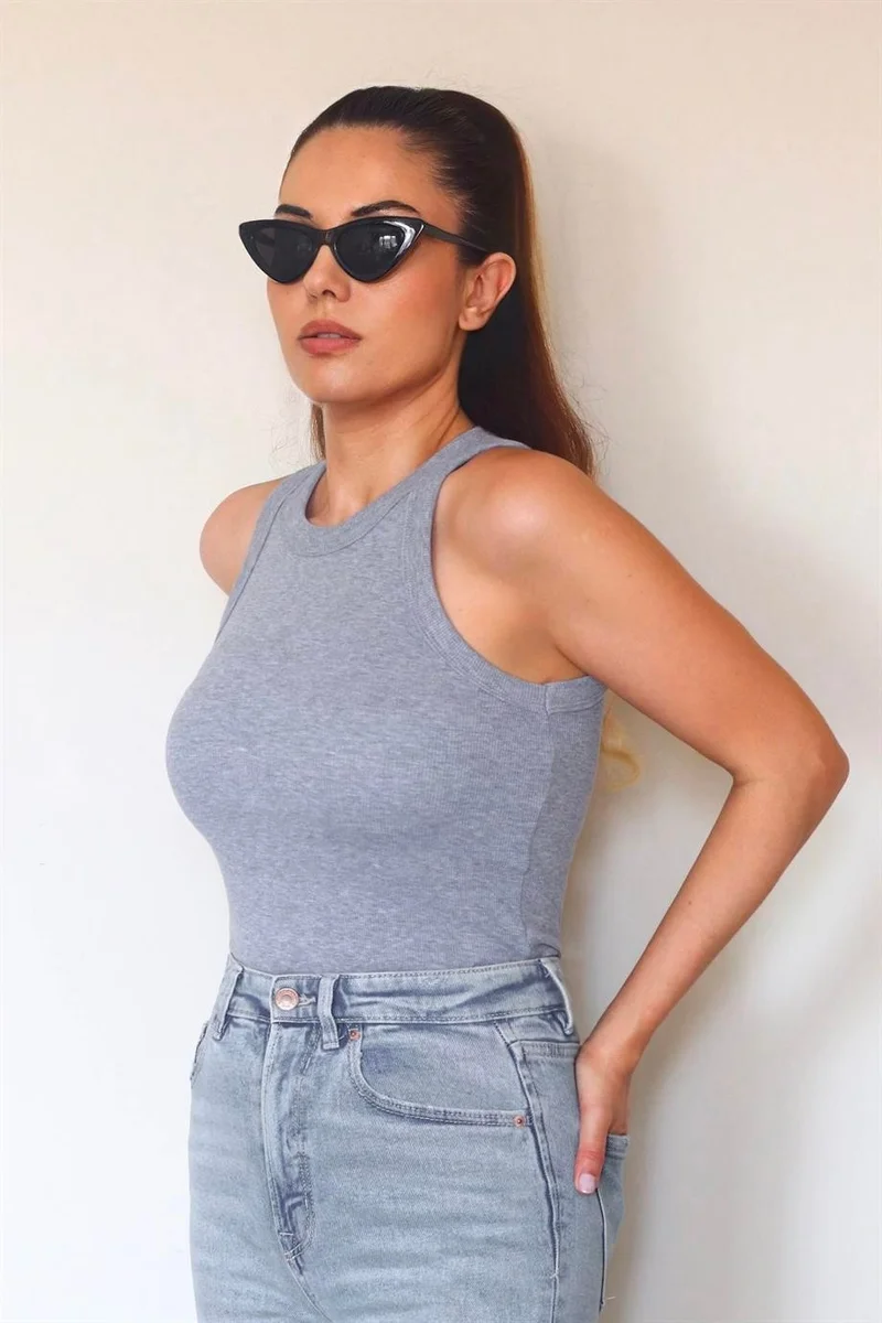 ريتنيس Women's Premium Texture Smoke Gray Ribbed Cotton Undershirt