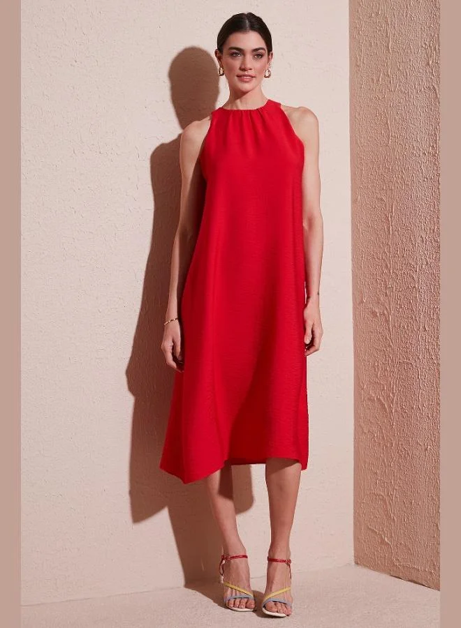 ليلا فستان ليلا متوسط الطول بياقة هالتر بقصة عادية للنساء