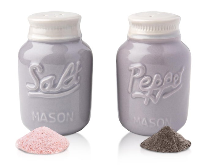 VINTAGE MASON JAR SALT PEPPER SHAKERS ADORABLE DECORATIVE MASON JAR DECOR FOR VINTAGE RUSTIC SHABBY CHIC STURDY CERAMIC IN GREY 35 OZ CAP