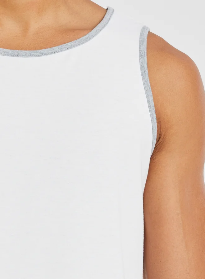Styli Styli Solid Regular Fit Tank and Shorts Set