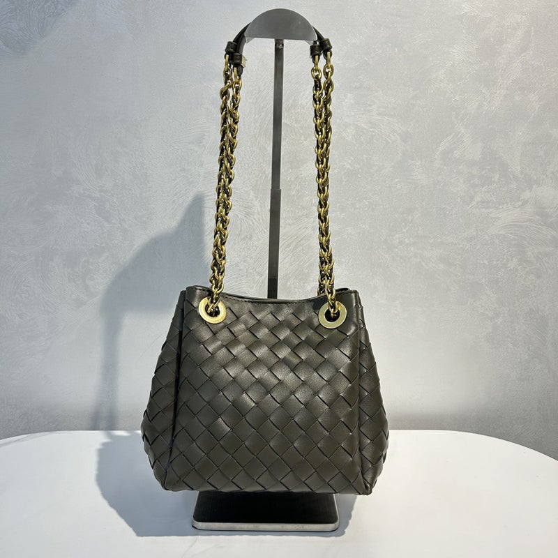 Ladies Chain Parachute Bag Handmade Leather Woven Bag All-Match Commuter Shoulder Crossbody Bag Trendy - Image 1