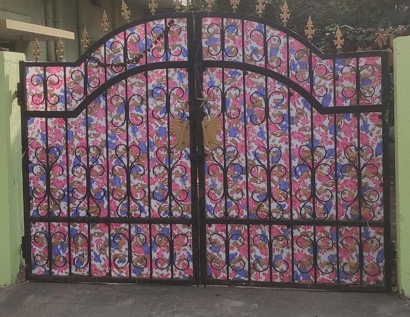 TAVASYA TAVASYA UV Resistant 5 X 5 Feet PVC Gate Sheet_Grill Sheet_Gate Covering Sheet_Balcony Safety Sheet_Privacy Sheet_Floral Color_with 1 Scissor_50 Tags HESH 99  - Image 3