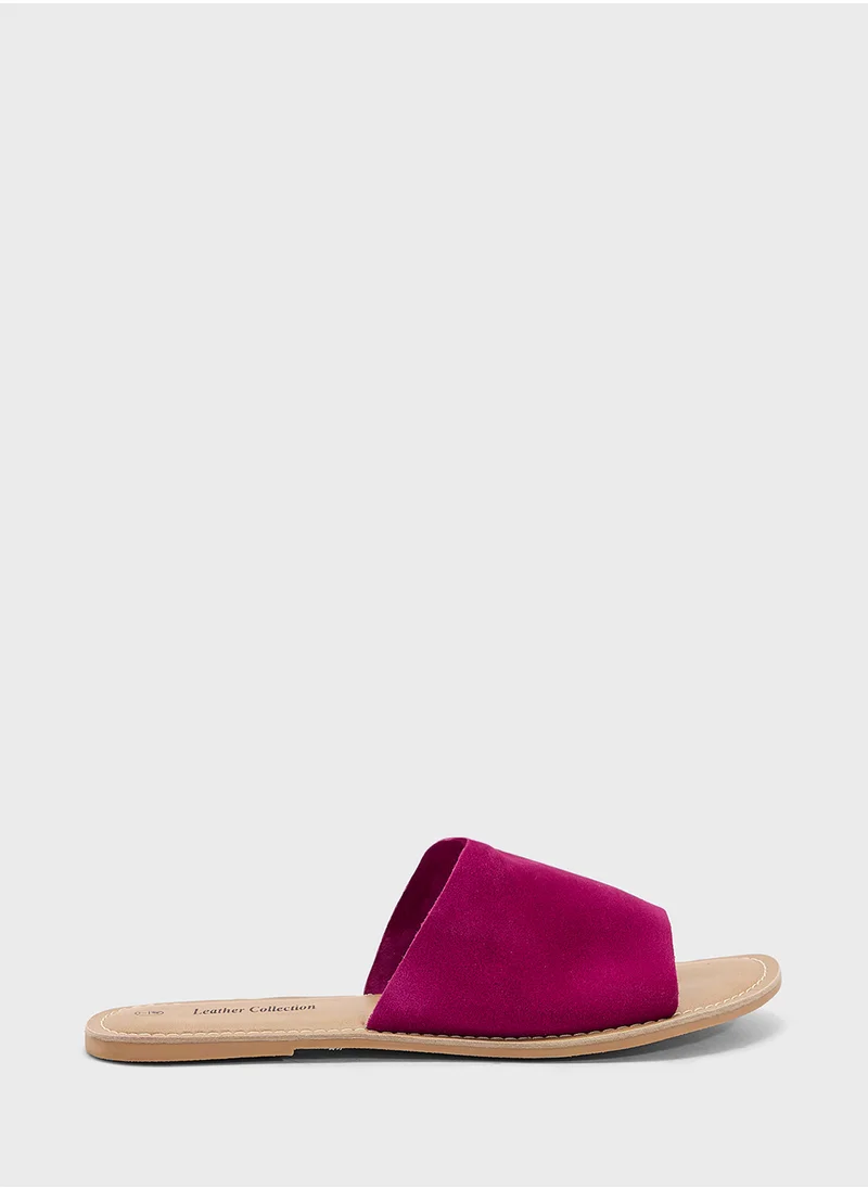 جينجر Essential Flat Sandal