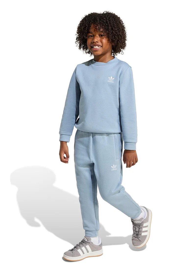 adidas Originals Essential Tracksuit Set
