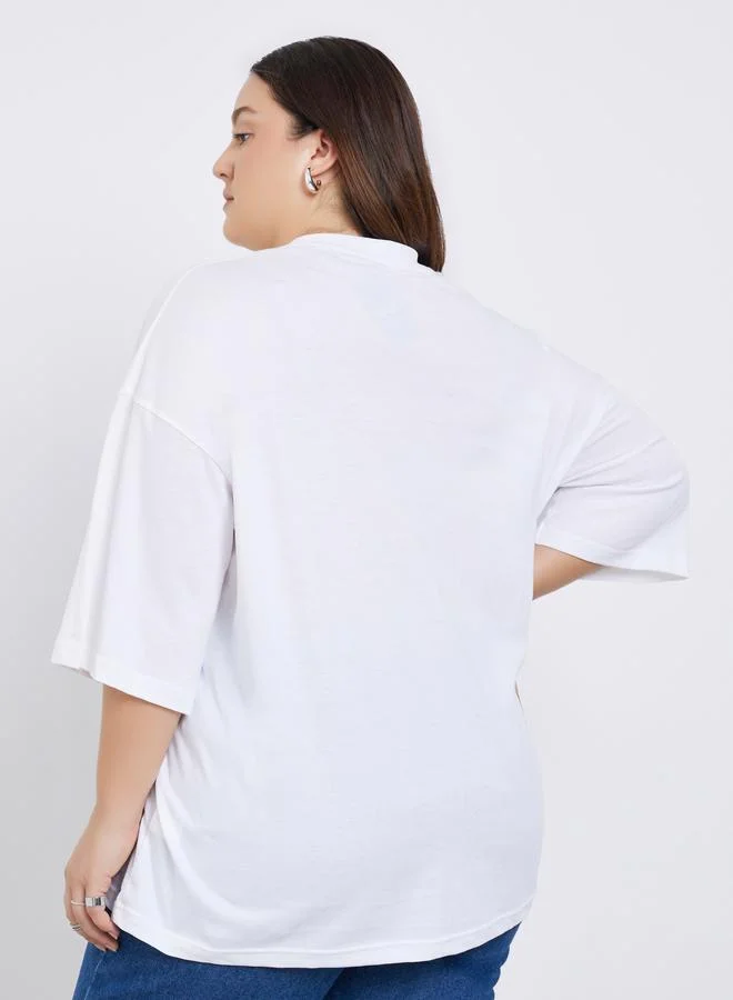 Styli Styli Plus Size Oversized T-Shirt with Floral Embroidery
