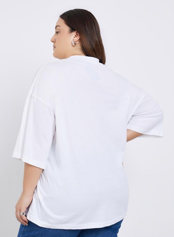 Styli Plus Size Oversized T-Shirt with Floral Embroidery - Image 4