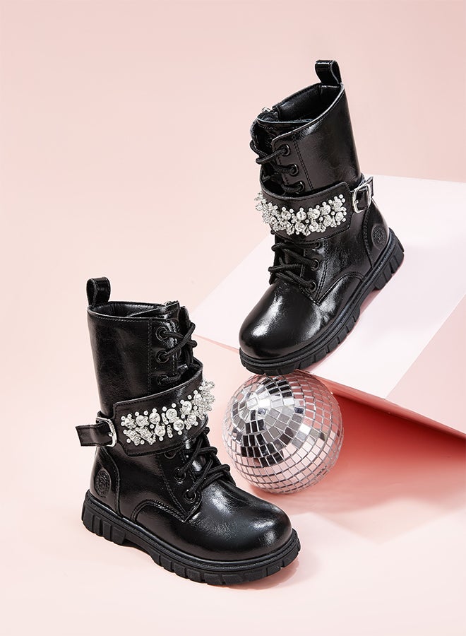 تارانيس حذاء تارانيس للأطفال من الجلد الأسود اللامع - حزام كاحل بإبزيم كريستالي وسحاب جانبي - Image 1