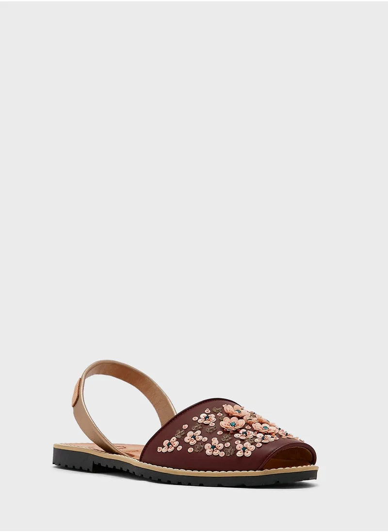 Nicoli Alyssom Flat Sandals