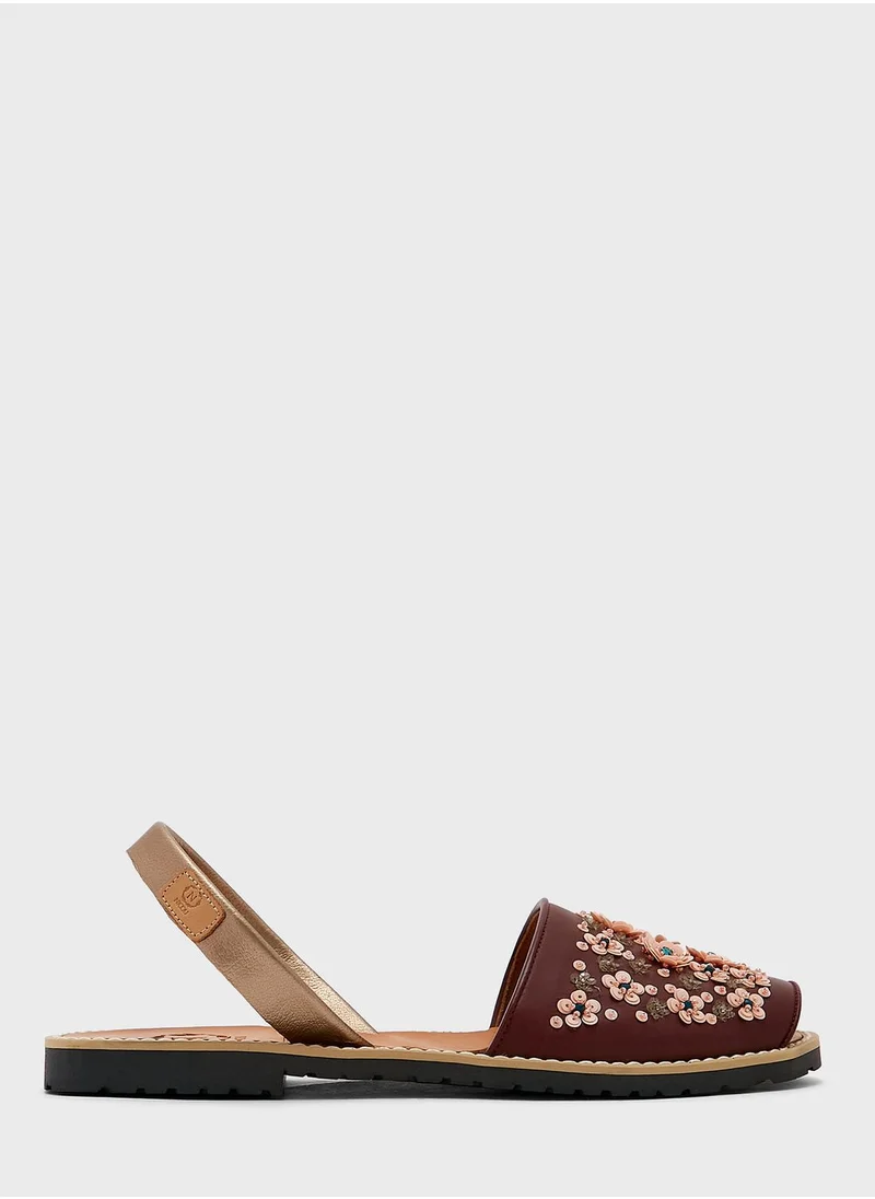 Nicoli Alyssom Flat Sandals