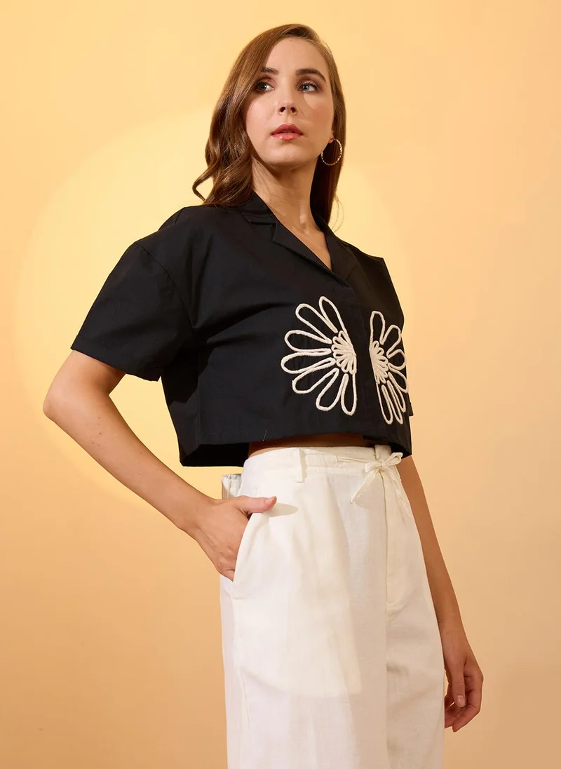 globus Globus Women Black Floral Embroidered Notch Lapel Collar Boxy Fit Resort Crop Shirt