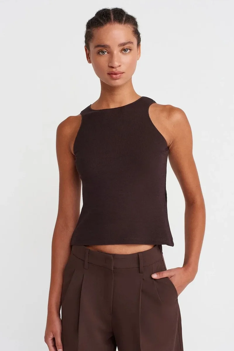 DILVIN Fitted Ribbed Sleeveless Blouse