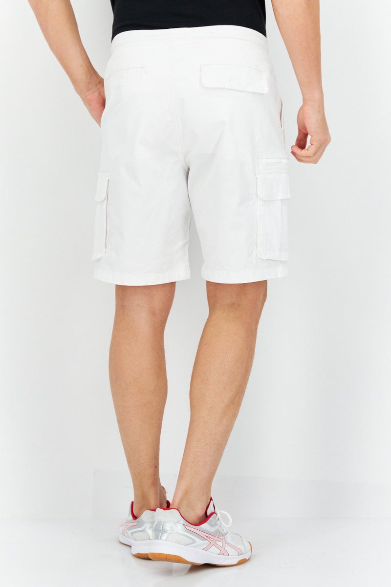 Celio شورتات كارجو عادية للرجال، أبيض - Image 2