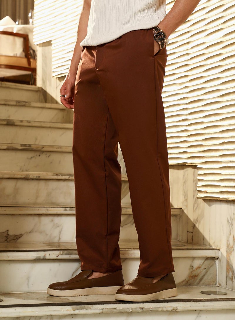 Campus Sutra Campus Sutra Men's Chocolate Brown Pleated Tailored Trousers | Mid-Rise , Straight Hem , Button Closure | Solid Plain | Polyester Blend Trousers For Formal & Office Wear  - Image 3