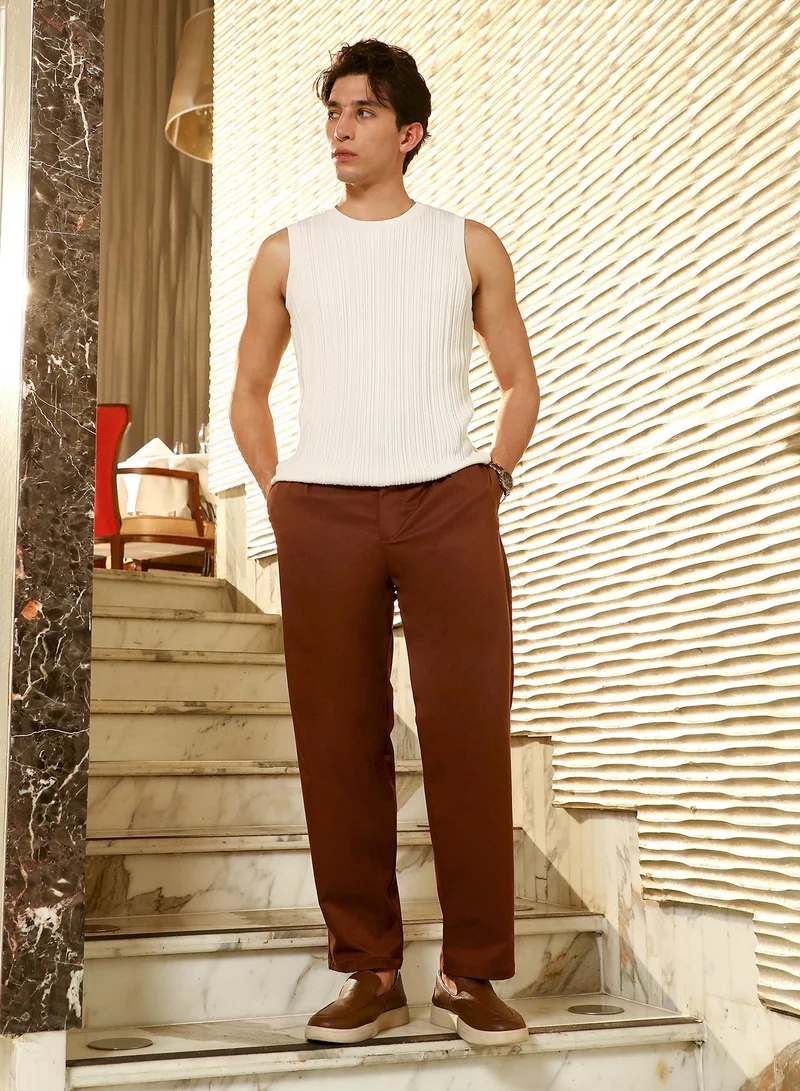 Campus Sutra Campus Sutra Men's Chocolate Brown Pleated Tailored Trousers | Mid-Rise , Straight Hem , Button Closure | Solid Plain | Polyester Blend Trousers For Formal & Office Wear