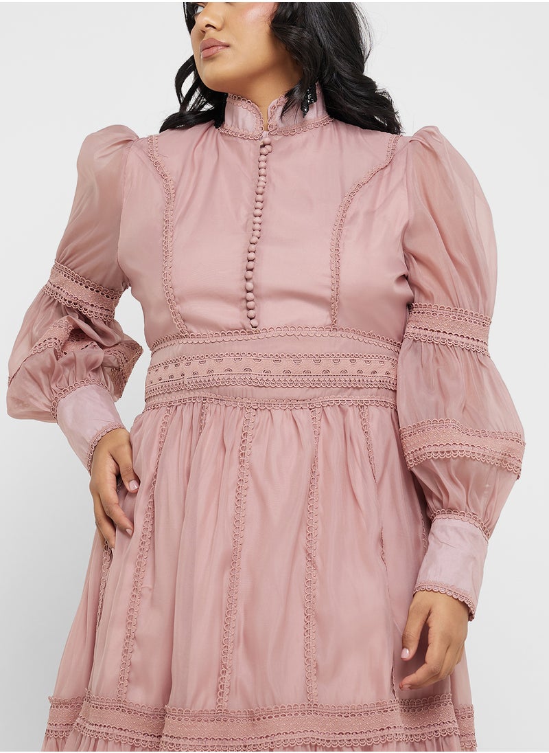 Khizana - Plus size puff sleeve dress with lace trim - Image 1