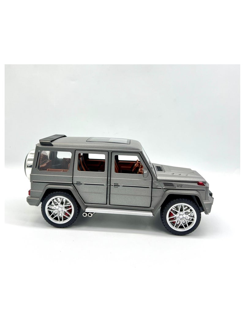 TOY GARDEN 1/24 Scale Luxury SUV Model Car – Zinc Alloy Pull-Back Toy with Sound & Light | Exquisite Gift for Kids & Collectors (Silver)  - Image 3