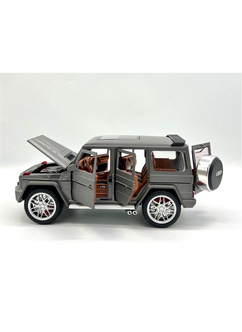 TOY GARDEN 1/24 Scale Luxury SUV Model Car – Zinc Alloy Pull-Back Toy with Sound & Light | Exquisite Gift for Kids & Collectors (Silver)  - Image 4