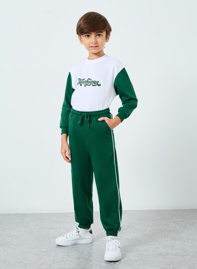 ستايلي طقم من بنطال جوغر وسويتشيرت مُطبع - Image 3