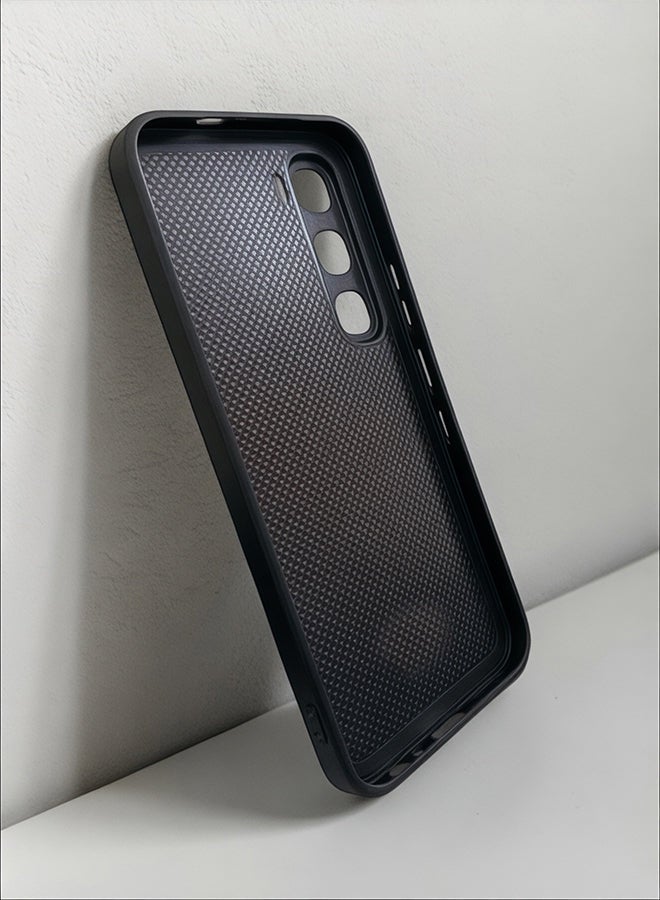 Tolwak Infinix Hot 60 Pro 4G Protective Case Cover Printed Featuring Cute Little Panda Holding Heart - Image 4