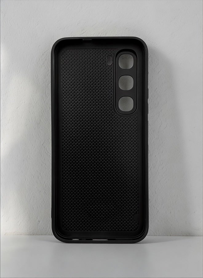 Tolwak Infinix Hot 60 Pro 4G Protective Case Cover Printed Featuring Cute Little Panda Holding Heart - Image 2