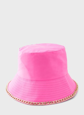 قبعة إيويرار على شكل دلو