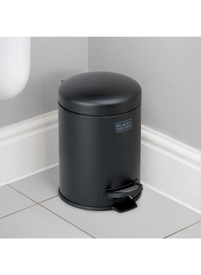 بلاك اند ديكر سلة نفايات وإعادة التدوير بدواسة وغطاء بشكل قبة وإغلاق ناعم أسود غير لامع 5 لتر 61345 - Image 5