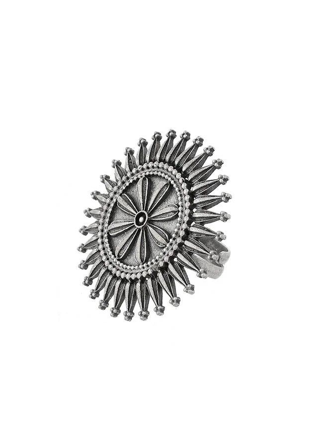 VOYLLA Nrityotsava Ishana Statement Ring