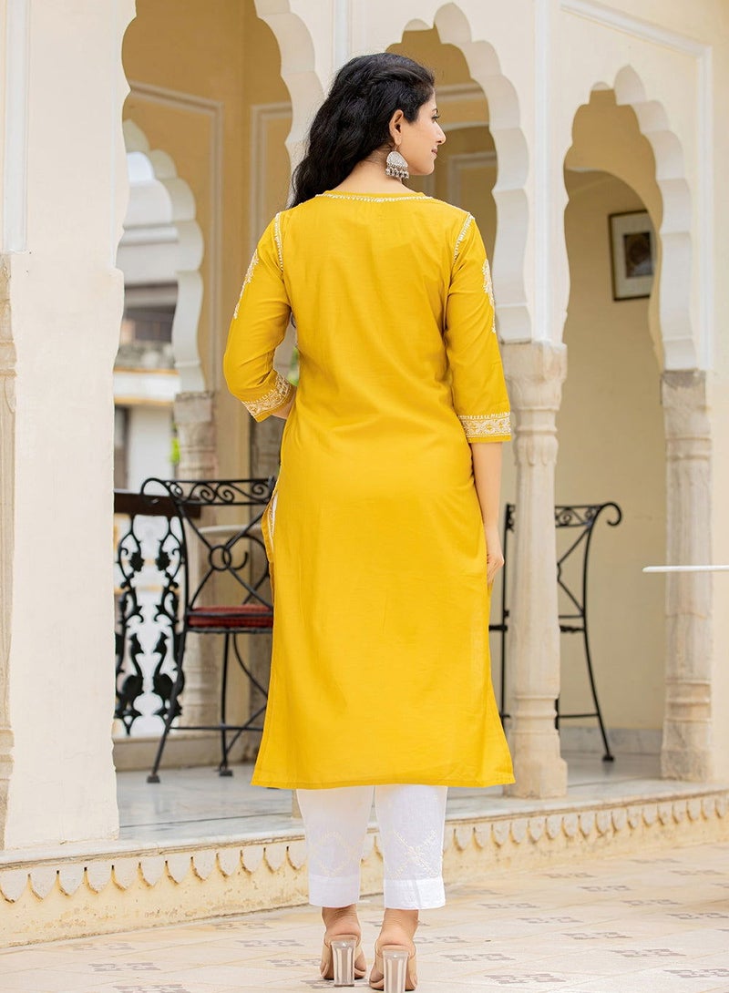 Swadesh Souq طقم كورتا وبنطال قطن لوكنوي شيكانكاري بلون الخردل - Image 2