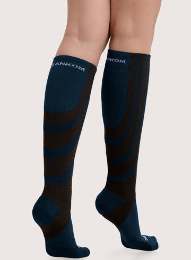SANKOM Patent Active Compression Socks – Antibacterial Dark Blue – Clinically Proven to Improve Blood Circulation, Reduce Swelling & Fatigue – Hypoallergenic, Breathable, Padded Heel & Toe – Ideal for Travel, Workout, Pregnancy & Daily Wear  - Image 3