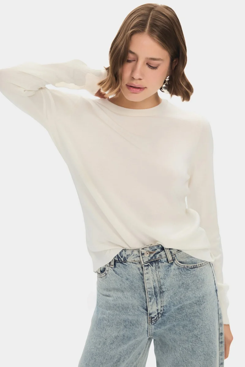 جون Women's Exclusive Viscose Blend Regular Fit Crew Neck Knitwear Sweater
