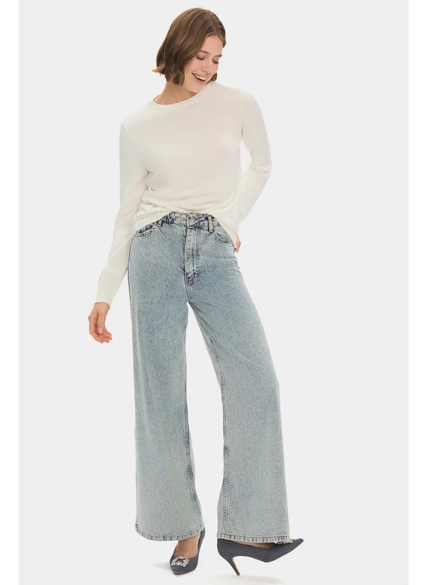 JUNE Women's Exclusive Viscose Blend Regular Fit Crew Neck Knitwear Sweater