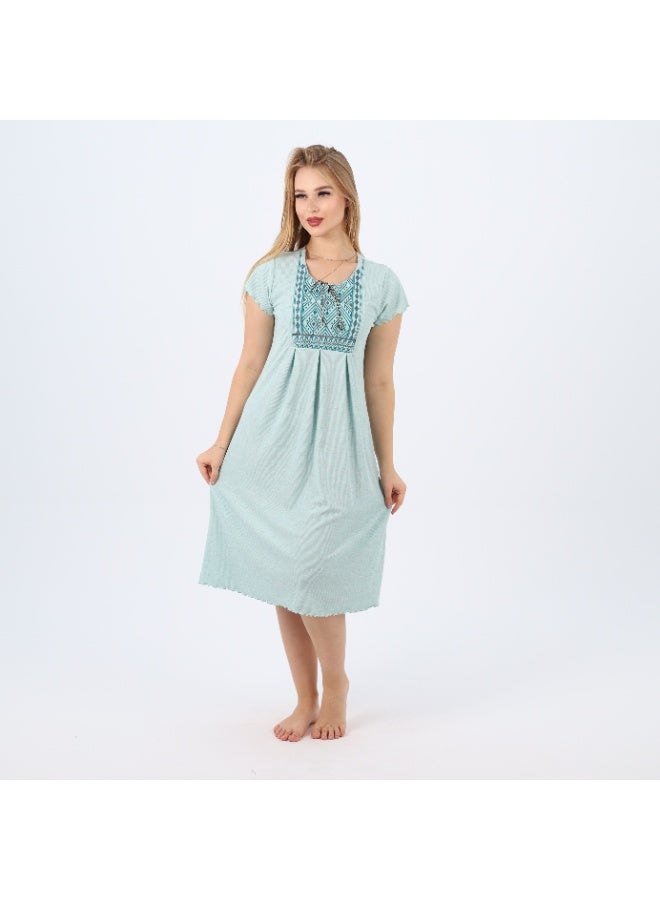 zecotex  Soft cotton nightgown with a loose fit and elegant chest embroidery – perfect for stylish comfort at home.  - Image 2