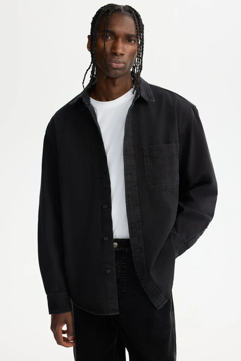 اتش اند ام قميص دنيم بقصّة فضفاضة