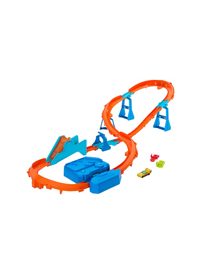 Hot Wheels Car Track Set, Deluxe Building Box With Motorized Booster, 1:64 Scale Vehicle, Speed Snap Track, Boosted Jump Speedway - Image 1