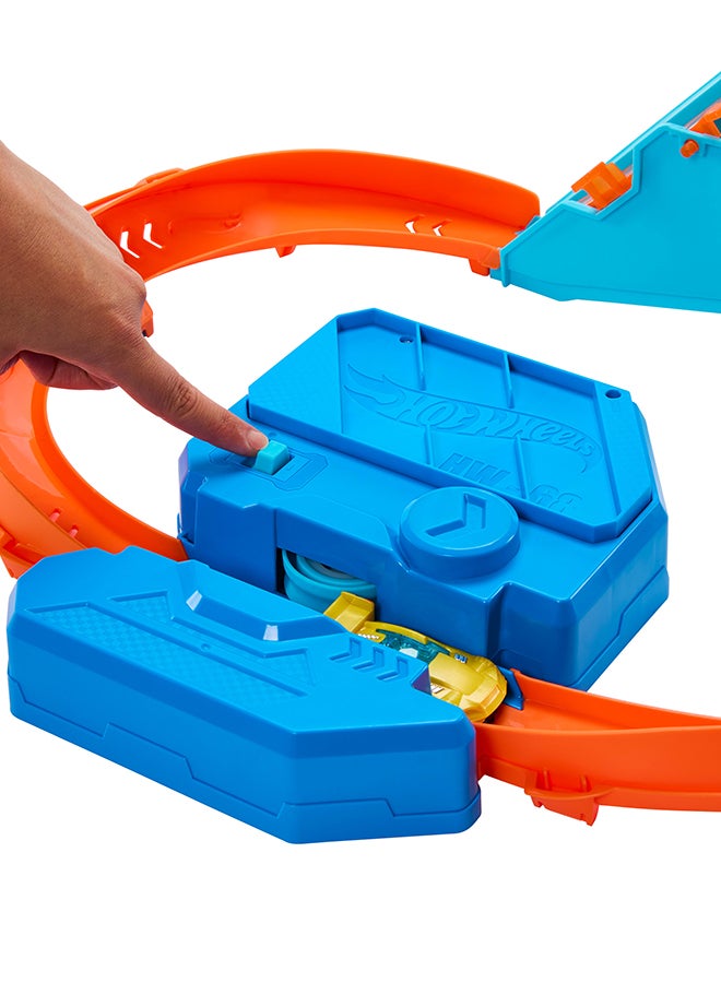 Hot Wheels Car Track Set, Deluxe Building Box With Motorized Booster, 1:64 Scale Vehicle, Speed Snap Track, Boosted Jump Speedway - Image 3