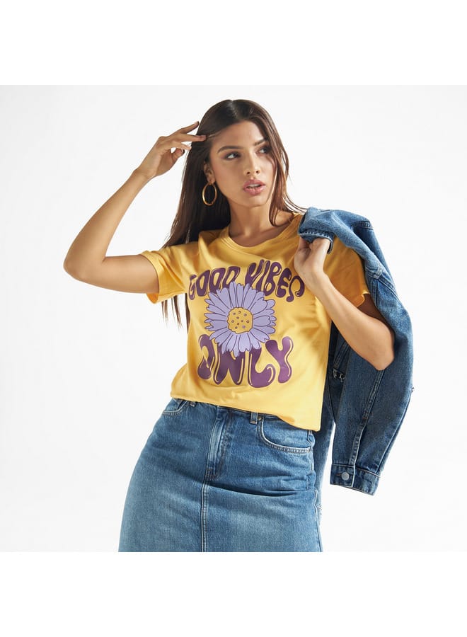 FAV Slogan Print Crew Neck T-shirt with Short Sleeves  - Image 1