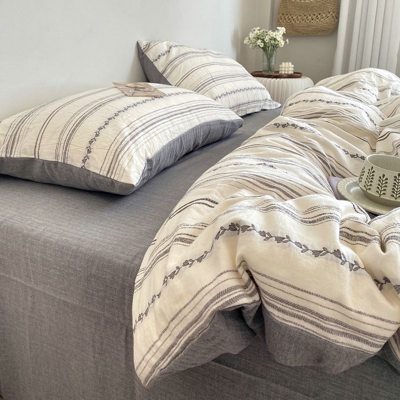 Soft cotton jacquard bedding four piece set - Class A, warm and comfortable bed sheets, duvet covers, pillowcases - Image 1