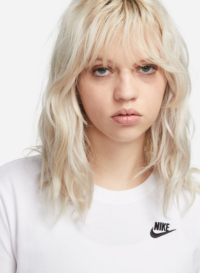 Nike Women’S Nike Sportswear Club Tee - Image 3