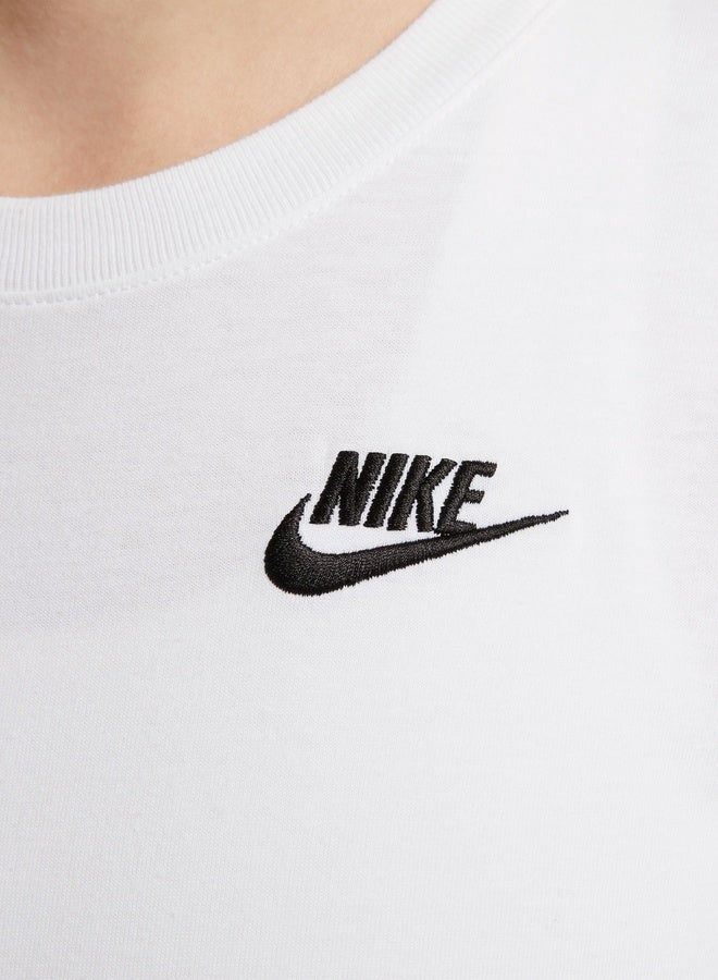 Nike Women’S Nike Sportswear Club Tee - Image 4