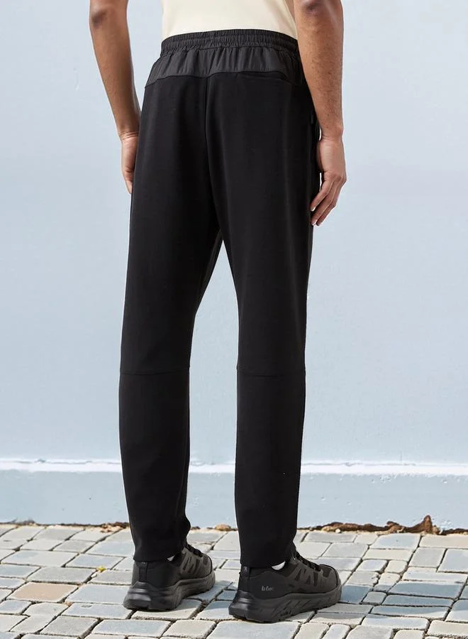 Kappa Kappa Logo Detail Pants with Drawstring Closure and Pockets