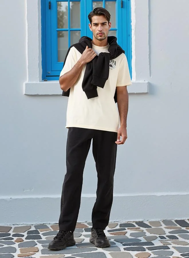 كابا بنطلون كابا بتفاصيل شعار مع رباط للإغلاق وجيوب