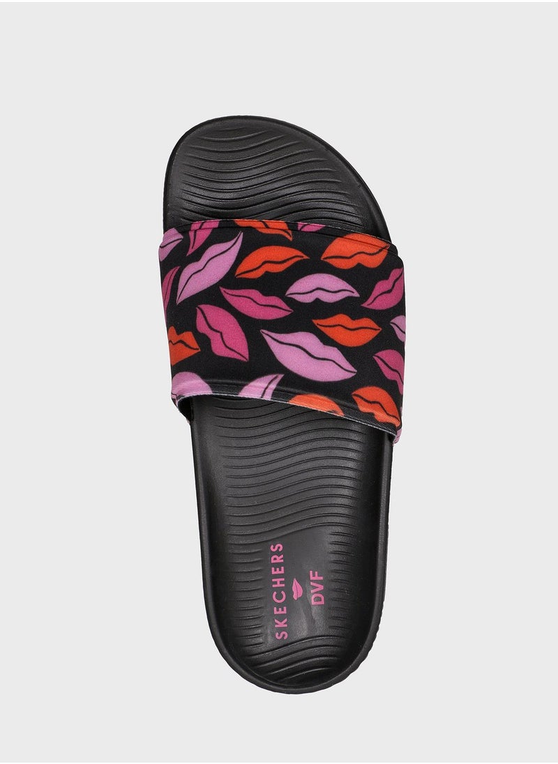 SKECHERS - Hyper Slide - Image 1