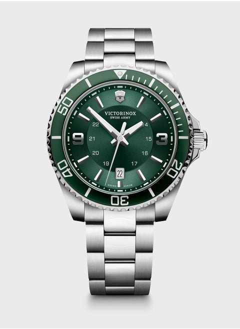 Maverick Analog Watch